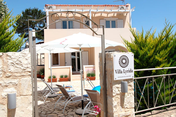 Seaseide Superb Villa is a seaside, detached Villa Lyrida with a private pool an  Seaside Superb Villa, Private Pool, No car needed Entire villa vacation rental 51794227