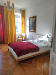 Newly renovated, bright apartment in a historic building near Wallensteinplatz,  Vienna, Austria Vintage Wohnung in coolem Viertel beim Augarten Entire condo vacation rental 584614603708379366