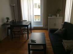 Appartement de 40m² au 1er étage d'un immeuble calme, situé à proximité des tran Lyon, France Joli T2 au coeur de Lyon, idéal fête des Lumières Entire rental unit vacation rental 21943583
