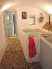 Built in the rock, this small cosy place for two  is in a typical Santorini styl Thessaloniki, Greece “ The courtyard” Private entrance Private Jacuzzi Cycladic home vacation rental 18543373