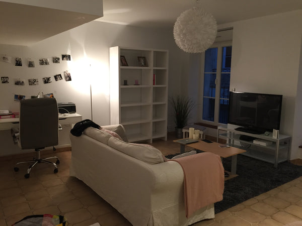 T2 refait à neuf au mois d'aout. Véritable cocon dans le charmant quartier des c Biscarrosse, France Appartement au coeur des Chartrons Entire rental unit vacation rental 9734892
