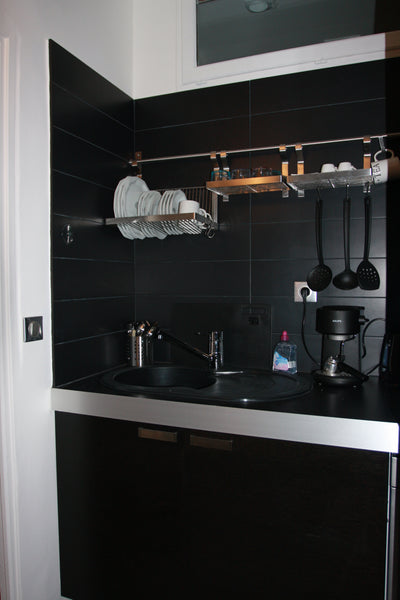 Charmant studio en plein coeur de paris, dans un immeuble calme, l'appartement e Paris, France Studio quartier Le Bon Marché Entire rental unit vacation rental 21978622