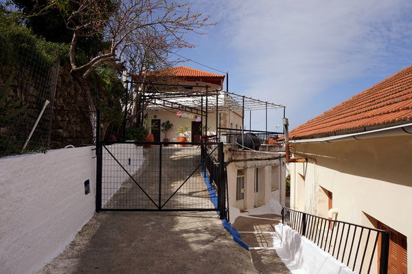 Featuring sea and mountain views, from the two sun terraces this air-conditioned  Aggeliki's country cottage in Topolia Entire cottage vacation rental 42886726