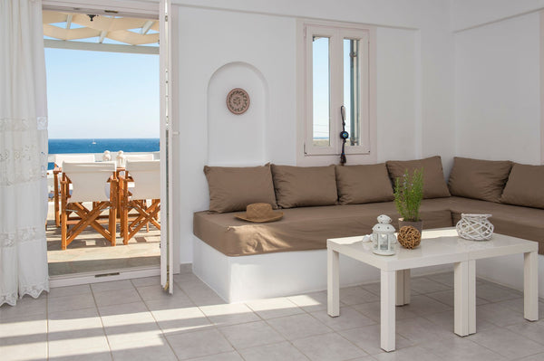 You are more than welcome at Cleopatra Homes at Logaras Beach, in Paros!<br />In Athens, Greece Zeus | 3 Bedroom Family Home with Sea View & Patio Entire rental unit vacation rental 21351951