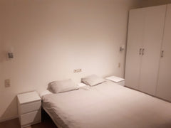 Belle chambre meublée dans une maison bruxelloise unifamiliale entièrement rénov Brussels, Belgium Belle chambre au coeur de l'UE #1 Private room in home vacation rental 41732764