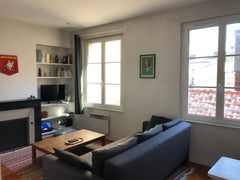Bonjour voyageurs, <br /><br />Je suis ravi de vous faire profiter de mon appart Bordeaux, France Appartement lumineux et calme Bordeaux centre Entire rental unit vacation rental 49536838
