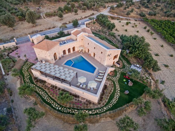 Villa  is a newly built villa made of stone and wood, it is situated in a plot o Rethimnon, Greece Luxury Villa w/Pool+Children's Area, 5km to Beach! Entire villa vacation rental 11634054