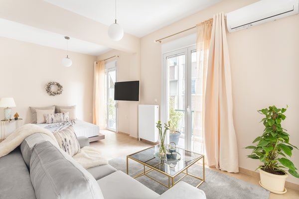 Koukaki - Cozy and sunny apartment, luxuriously renovated, located at the most p Athens, Greece Luxury apartment next to metro and Acropolis Entire condo vacation rental 42526093