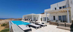 A beautiful triplex villa of 220 m2 located in Syros, Greece. <br /><br />This v Dubai, United Arab Emirates Beautiful villa with breathtaking views in Syros Entire villa vacation rental 44456381