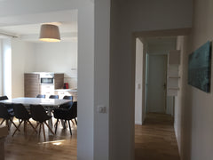 Ce grand appartement est constitué de 2 appartements communiquants. Idealement s Paris, France Le Haut Marais pour 12 Entire rental unit vacation rental 21011314