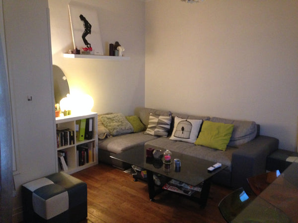 Deux pièces tout équipé, et accueillant! Peut accueillir de 2 a 3 personne (lit  Paris, France Beau 2 pièces proche Champs Elysées Entire rental unit vacation rental 4421020