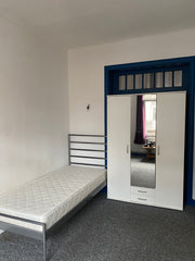 Ce logement parfaitement situé offre un accès facile à tous les sites et commodi Ixelles, Belgium Room to rent in the center of Brussels Private room in rental unit vacation rental 43687911