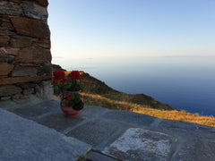 Traditiolal House in Sifnos<br /><br /><b>The space</b><br />Driving through the Greece Diavrouxas House in Sifnos Entire home vacation rental 19675025