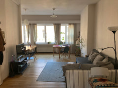 Simplifiez-vous la vie dans ce logement paisible et central.<br /><br />Situé au Paris, France Stéphanie : superbe appartement traversant Entire rental unit vacation rental 592434528382928267