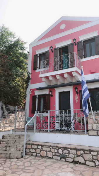 Seconds from the sea with Sea view Newly Refurbished Kazzie Island Home 🌴🐚🐠<br / London, United Kingdom The Coral Sea Home of Kastellorizo Entire home vacation rental 27674231
