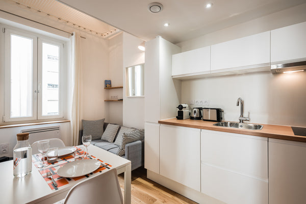 This modern duplex is ideally located in the heart of the Confluence on the peni Lyon, France Dify Suchet climatisé - Perrache/Confluence Entire rental unit vacation rental 567769179177683486