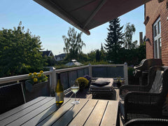 Din familie vil være tæt på alt, når I bor i denne centralt beliggende bolig.  Hyggelig centralt placeret villa Entire villa vacation rental 50495208