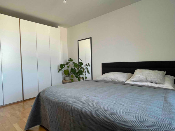 It's a beautiful, fully renovated apartment in the central location in Vienna. Y Vienna, Austria Nice apartment in the city center Entire rental unit vacation rental 35142081
