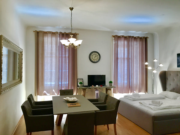 The apartment is located in a building that dates from the 18th century in the h Vienna, Austria Cozy apartment in the heart of Vienna Entire rental unit vacation rental 30199655