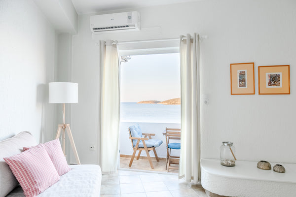 A two-bedroom apartment with stunning sea view, just steps away from the town ce Agios Nikolaos, Greece Stunning sea view apartment! Entire rental unit vacation rental 14025730