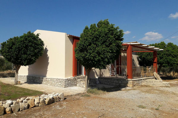 Bring the whole family to this great place with lots of room for fun.<br /><br /  Family House Entire home vacation rental 594715940095389116