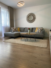 Această cazare elegantă este perfectă pentru călătoriile în grup de 3 persoane.<  Luxury Apartment,warm And cozy. Entire condo vacation rental 709183243361269095