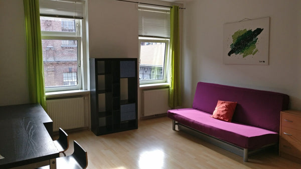 A bright, fully-equipped apartment. It comfortably sleeps 4 people.<br />Kitchen Vienna, Austria Smart, modern appartment Entire rental unit vacation rental 6132880