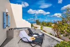 The luxurious ABASA Traditional House with Hot Tub is fully equipped with all th  Abasa Suites '' Traditional House with Hot Tub'' Room in hotel vacation rental 42649610