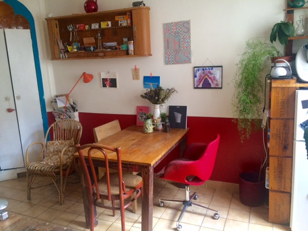 Quartier central et très agréable, très vivant tout en restant fort paisible. Ba Paris, France Appartement sympathique 2P Entire rental unit vacation rental 7261147