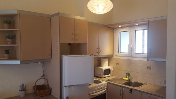 Cosy 1st floor apartment with 1 main room and 1 bedroom with sea view at the pic Athens, Greece Plaka central apart. Entire rental unit vacation rental 23388448