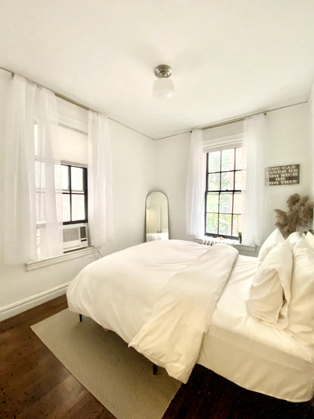 Charming West Village apartment in the perfect Downtown location, bordering WV a New York, NY Rental unit in New York · 1 bedroom · 1 bed · 1 bath Entire rental unit vacation rental 852370641001603683