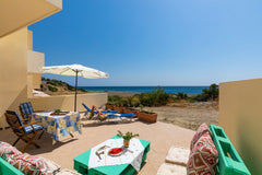 Looking for relaxation, tranquility, piece of mind, steps away from the clearest London, United Kingdom Live by the sea at House Myrtos Entire home vacation rental 18411277