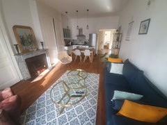 T3 de 75 m², rénové en mars 2019, il se compose d'un salle de séjour / cuisine   Lyon, France Chaleureux T3 au coeur de Lyon (69006) Entire rental unit vacation rental 38919482