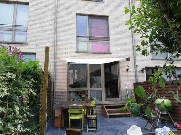 Rijwoning met veel lichtinval op wandelafstand van Brussel centrum. Metro- en bu Brussels, Belgium Woonhuis met veel lichtinval, voetgangerszone Entire home vacation rental 29182360