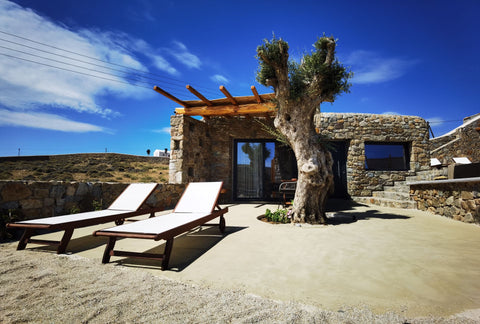 Take it easy at this unique and tranquil getaway.<br /><br /><b>License number</ Mikonos, Greece Myconian stone house Entire villa vacation rental 50500041