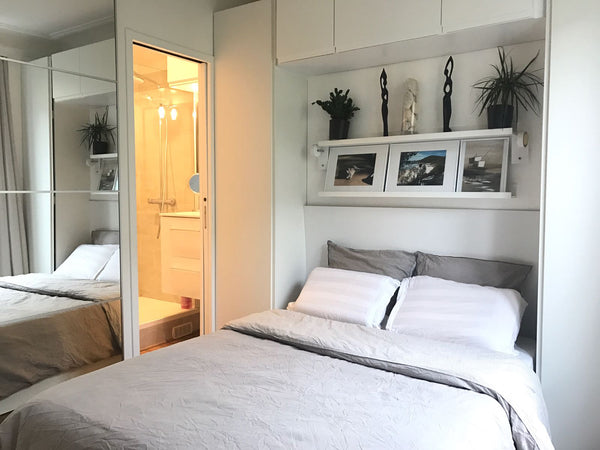 This comfortable, bright and peaceful apartment is located rue Alibert.<br /><br Paris, France Cozy Flat Canal St Martin Entire rental unit vacation rental 21893176