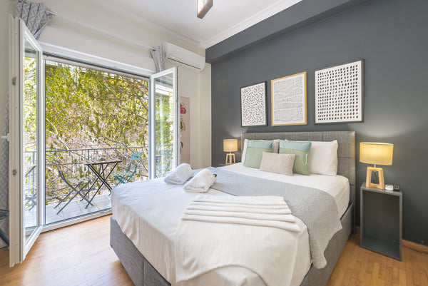 The Elegant Suite by Cloudkeys at the heart of Athens is waiting for you to host Athens, Greece Elegant Suite by CloudKeys Entire rental unit vacation rental 51676205