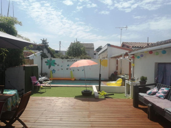 Maison neuve (2017), spacieuse et lumineuse, située dans un quartier très calme, Bordeaux, France Maison spacieuse avec Piscine limitrophe Bordeaux Entire home vacation rental 36313464