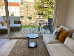 Lehne dich zurück und entspanne dich – in dieser ruhigen, stilvollen Unterkunft. Vienna, Austria Terrace Flair Entire rental unit vacation rental 694102901514332791