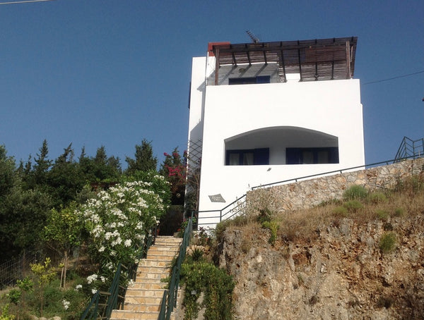 This comfortable Greek house (4p, 2 bedrooms + 2 bathrooms) has an exceptionally  Eklisia Thea, Greek house with panoramic view Entire home vacation rental 52579303