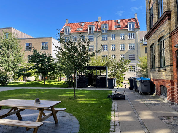 Cosy and quiet apartment with direct connection to the airport (15min), city cen Denmark Newly renovated apartment, with balcony & garden Entire rental unit vacation rental 658461780072450355