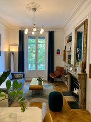 Logement chaleureux et central, au 3ème étage d’un immeuble haussmanien. Situé à Lyon, France Très bel appartement avec balcon Entire rental unit vacation rental 730179204658283620