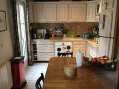 Appartement parisien typique, 3 pièces 57m2, lumineux et joliment décoré, compre Champs-sur-Marne, France Appartement parisien typique Entire rental unit vacation rental 23955726