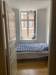 Du har nem adgang til alt fra denne perfekt beliggende base.<br />Centralt belig  Værelse meget centralt i København Private room in condo vacation rental 685131182558542234