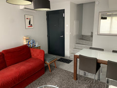 Maisonnette indépendante au pied du tram C sur 2 niveaux 42 m2. Proximité stade  Bordeaux, France Maison appartement Begles au pied du tram C Entire townhouse vacation rental 45183381