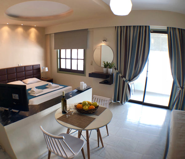 Located in the centre of Platanes in Rethimno but it's so quiet. <br />✔️View to Greece Central studio 2' from the Sea! Entire rental unit vacation rental 23248991