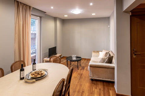 A very cosy apartment, 90sq, in the center of Athens. It is very comfortable and GR Cozy and quiet Apartment Entire condo vacation rental 43502239