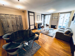 Situé dans l'Hyper centre de Lyon.<br /><br />Appartement 3 pièces<br />2 chambr Lyon, France Nid Douillet chic et unique + Parking Entire rental unit vacation rental 724622349474182803