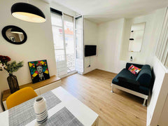 Situé sur les quais du Rhône,<br /><br />Appartement 2 pièces<br />1 Chambre<br  Lyon, France ✨NID DOUILLET CHIC HYPERCENTRE Entire rental unit vacation rental 661870301776874641