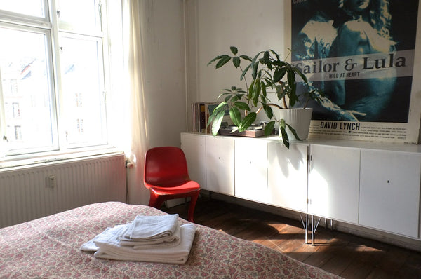 A spacious, bright and nice room equipped with a comfortable king-size bed.<br / Copenhagen, Denmark Cosy private room close to center -next to Metro Private room in rental unit vacation rental 176963